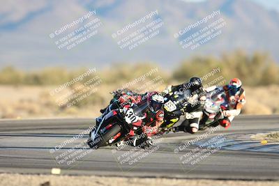 media/Dec-07-2025-CVMA (Sun) [[3e7d2de5dc]]/Race 17-Amateur Formula Middleweight/